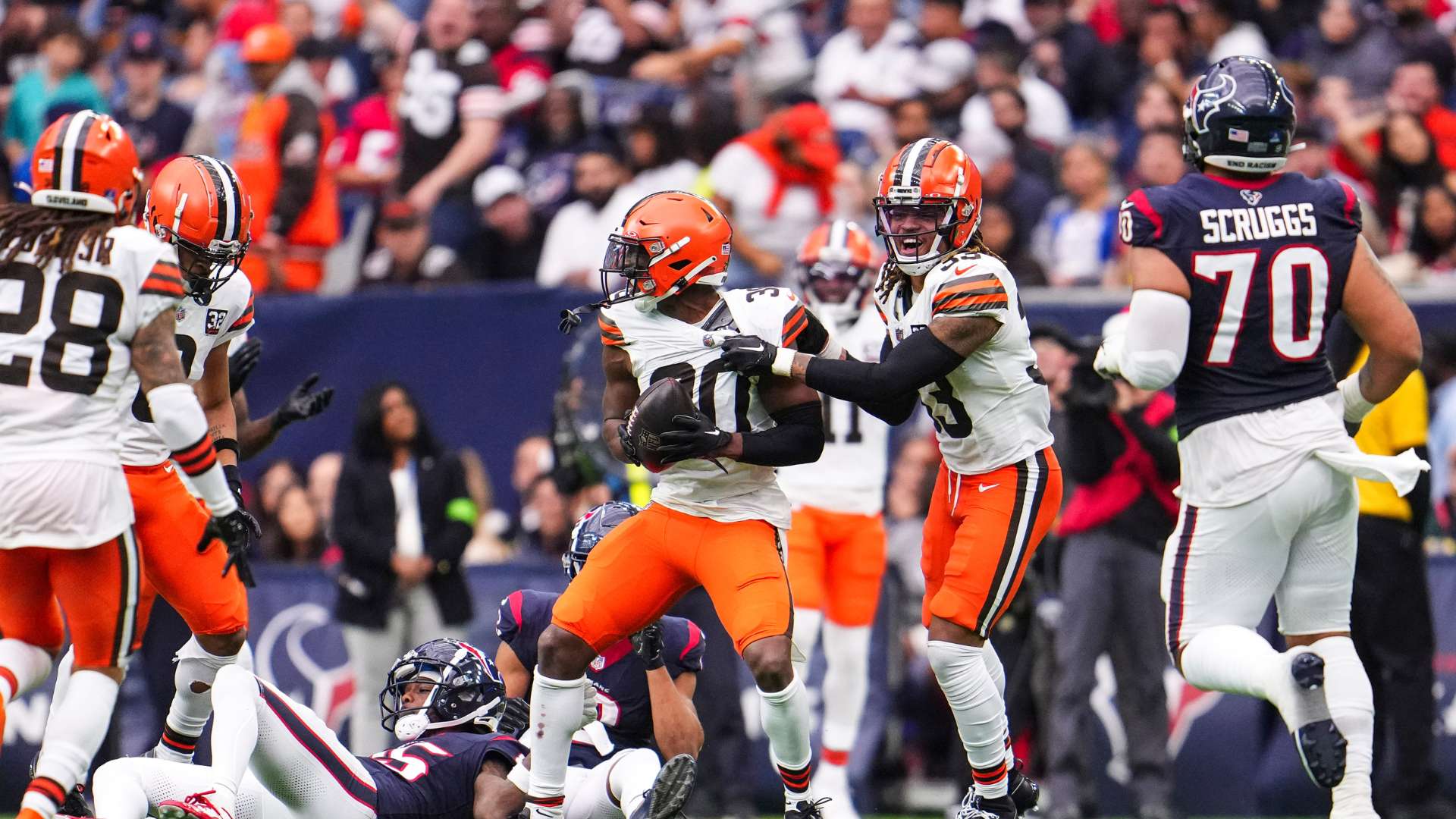 意甲-劳塔罗失良机孔塞桑制胜球 尤文1-0国际米兰.